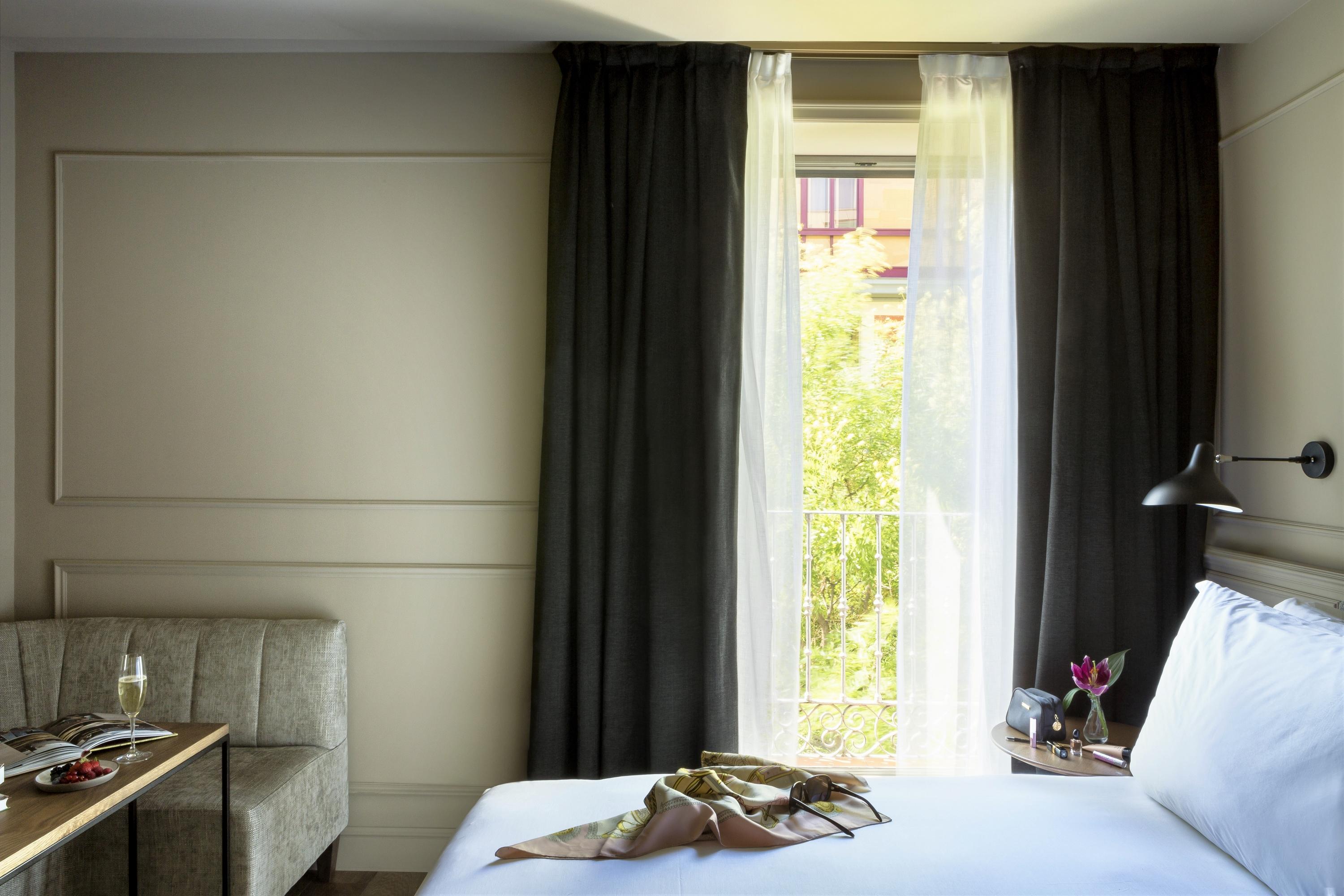 Totem Madrid, A Small Luxury Hotel Of The World Exterior photo